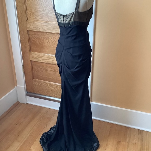 NICOLE MILLER Metallic Bronze/Black Silk Plunge Formal Gown - Picture 7 of 13